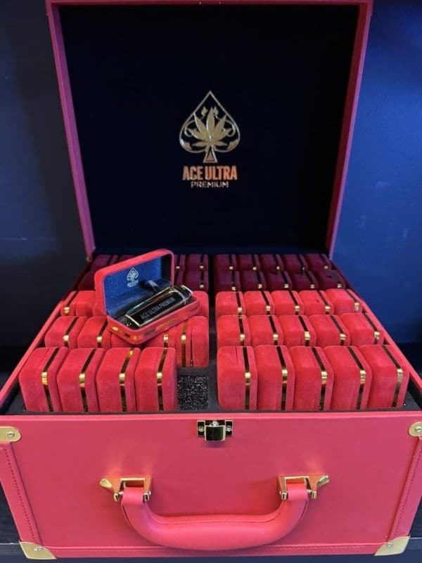 Ace Ultra Premium Live Resin + Liquid Diamonds Disposable 2G - Wholesale UK